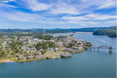 1150 Bay St #D, Florence, OR 97439 - Photo 22
