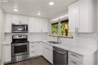 11925 SW 7th, Beaverton, OR 97005 - Photo 8