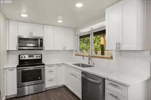 11925 SW 7th, Beaverton, OR 97005 - Photo 8