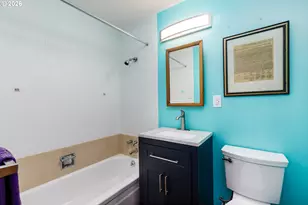 17707 SE Washington St, Portland, OR 97233 - Photo 14