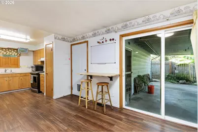 17707 SE Washington St, Portland, OR 97233 - Photo 8