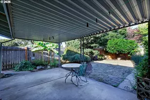 17707 SE Washington St, Portland, OR 97233 - Photo 20