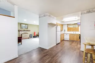 17707 SE Washington St, Portland, OR 97233 - Photo 10