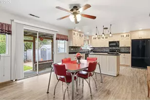 1140 Michigan Ave, Coos Bay, OR 97420 - Photo 6