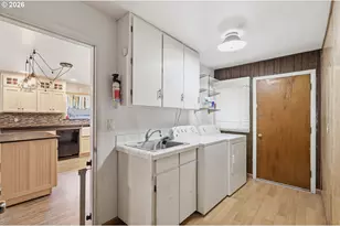 1140 Michigan Ave, Coos Bay, OR 97420 - Photo 12