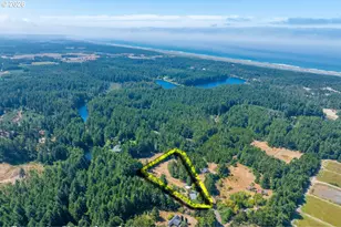 87202 McTimmons Ln, Bandon, OR 97411 - Photo 4