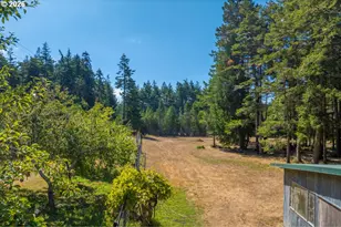 87202 McTimmons Ln, Bandon, OR 97411 - Photo 6