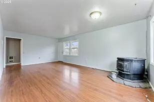 2665 35th St, Coos Bay, OR 97420 - Photo 6