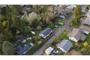 2665 35th St, Coos Bay, OR 97420 - Photo 4