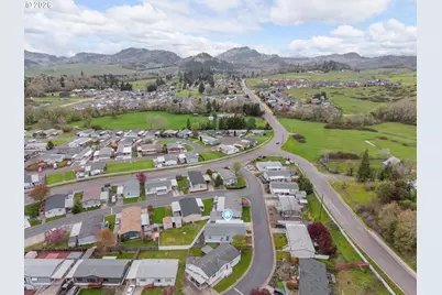 157 NW Bree Dr, Winston, OR 97496 - Photo 38