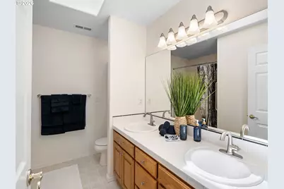 1078 NE Parks Edge Cir, Hillsboro, OR 97124 - Photo 32