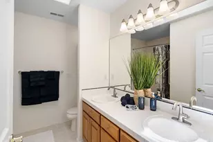1078 NE Parks Edge Cir, Hillsboro, OR 97124 - Photo 32
