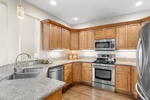 1078 NE Parks Edge Cir, Hillsboro, OR 97124 - Photo 14