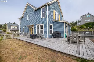 2518 SW Anemone Ave, Lincoln City, OR 97367 - Photo 30