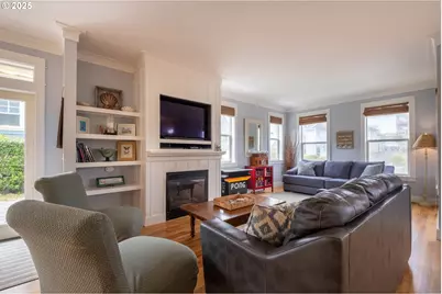 2518 SW Anemone Ave, Lincoln City, OR 97367 - Photo 8