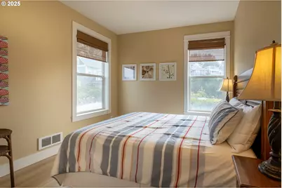 2518 SW Anemone Ave, Lincoln City, OR 97367 - Photo 22