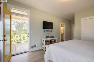 2518 SW Anemone Ave, Lincoln City, OR 97367 - Photo 16