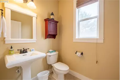 2518 SW Anemone Ave, Lincoln City, OR 97367 - Photo 12