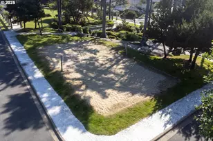 2518 SW Anemone Ave, Lincoln City, OR 97367 - Photo 36