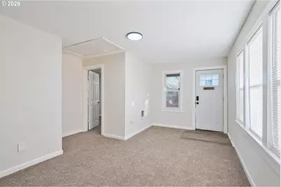 309 NW 3rd Ave, Kelso, WA 98626 - Photo 4