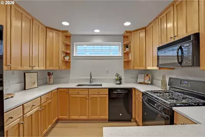 9926 NW Justus Ln, Portland, OR 97229 - Photo 12