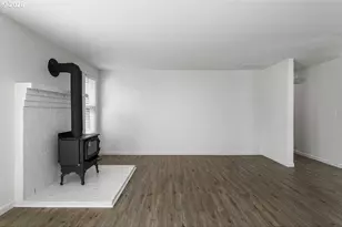 1602 NE Centurion Pl, Gresham, OR 97030 - Photo 6