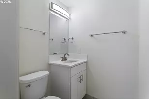 1602 NE Centurion Pl, Gresham, OR 97030 - Photo 18