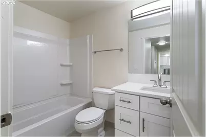 1602 NE Centurion Pl, Gresham, OR 97030 - Photo 24