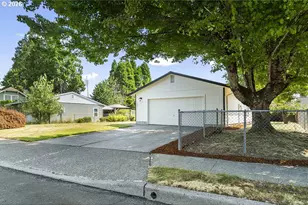 1602 NE Centurion Pl, Gresham, OR 97030 - Photo 4
