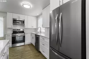 1602 NE Centurion Pl, Gresham, OR 97030 - Photo 16