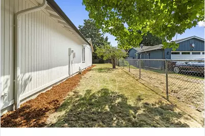 1602 NE Centurion Pl, Gresham, OR 97030 - Photo 40