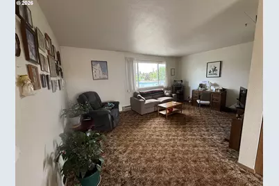171 N 15th Ave, Elgin, OR 97827 - Photo 4