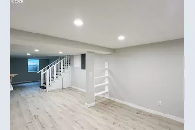 12041 NE Siskiyou St, Portland, OR 97220 - Photo 14