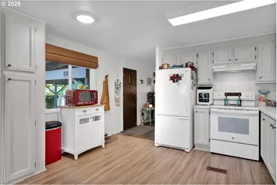 1600 Rhododendron Dr #131, Florence, OR 97439 - Photo 12