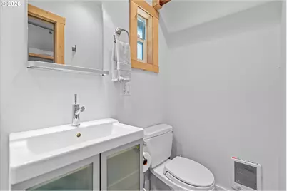 7720 S Macadam Ave, Portland, OR 97219 - Photo 24