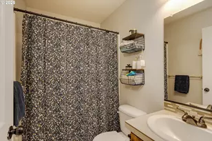 1026 E 15th St, Lafayette, OR 97127 - Photo 20