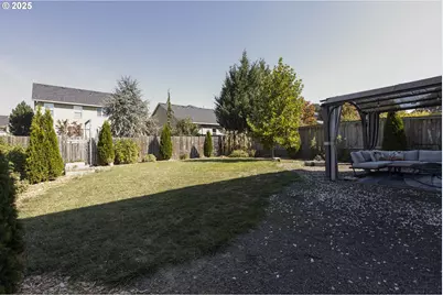 1026 E 15th St, Lafayette, OR 97127 - Photo 24