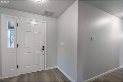 2713 E Walnut Ave, Newberg, OR 97132 - Photo 6