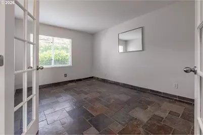 113 N Hayden Bay Dr, Portland, OR 97217 - Photo 24