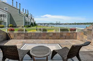 113 N Hayden Bay Dr, Portland, OR 97217 - Photo 24