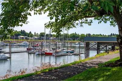 113 N Hayden Bay Dr, Portland, OR 97217 - Photo 30