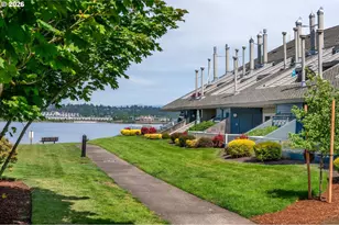 113 N Hayden Bay Dr, Portland, OR 97217 - Photo 28