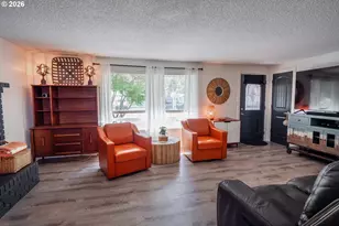 2021 Cedar Ave, Reedsport, OR 97467 - Photo 4