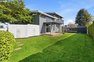 4094 5th St, Hubbard, OR 97032 - Photo 4