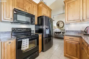 4094 5th St, Hubbard, OR 97032 - Photo 28