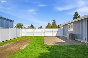 4094 5th St, Hubbard, OR 97032 - Photo 6