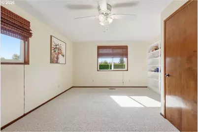 4094 5th St, Hubbard, OR 97032 - Photo 22