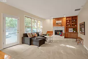 4414 SW Eleanor Ln, Portland, OR 97221 - Photo 4