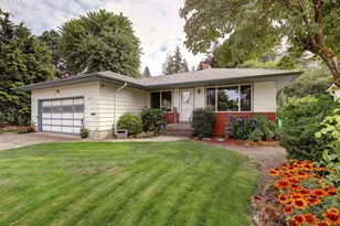 10608 NE Tillamook St, Portland, OR 97220 - Photo 2