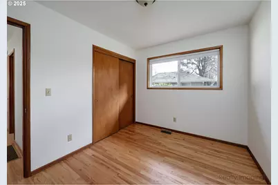 10608 NE Tillamook St, Portland, OR 97220 - Photo 22